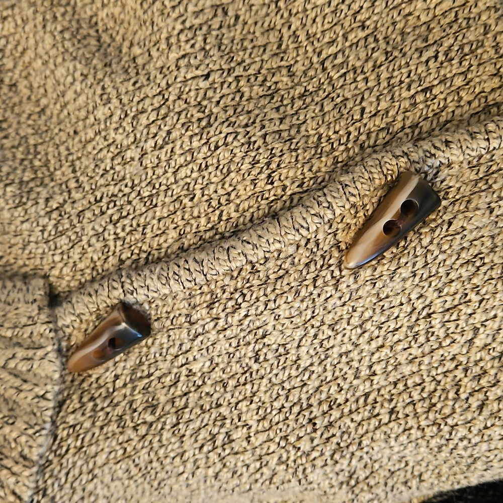 Carolyn Taylor Cardigan Sweater, Size M. - Picture 6 of 8